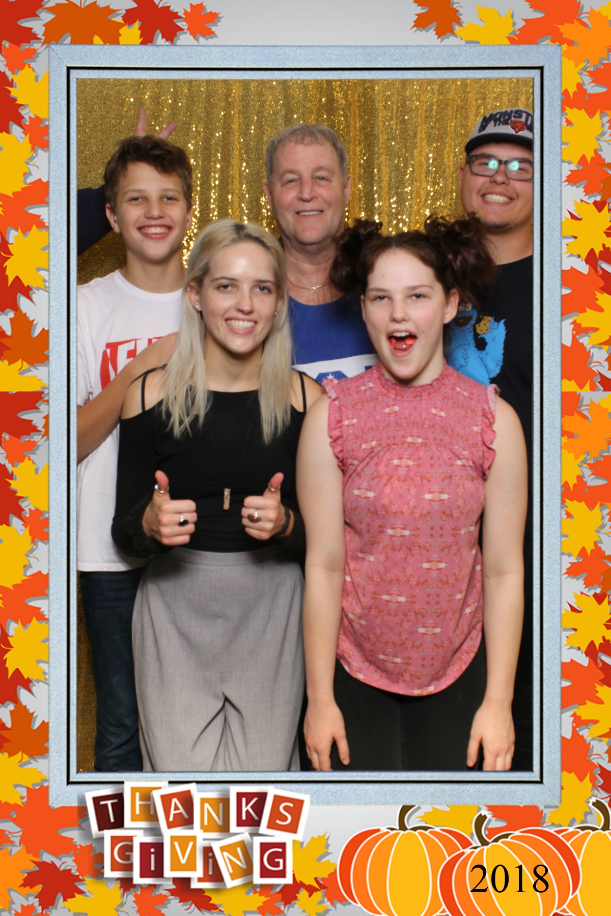 Thanksgiving 2018 | View more photos from the event at gallery.niknoxphotobox.com/u/NiKnox-Photo-Box/Thanksgiving-2018